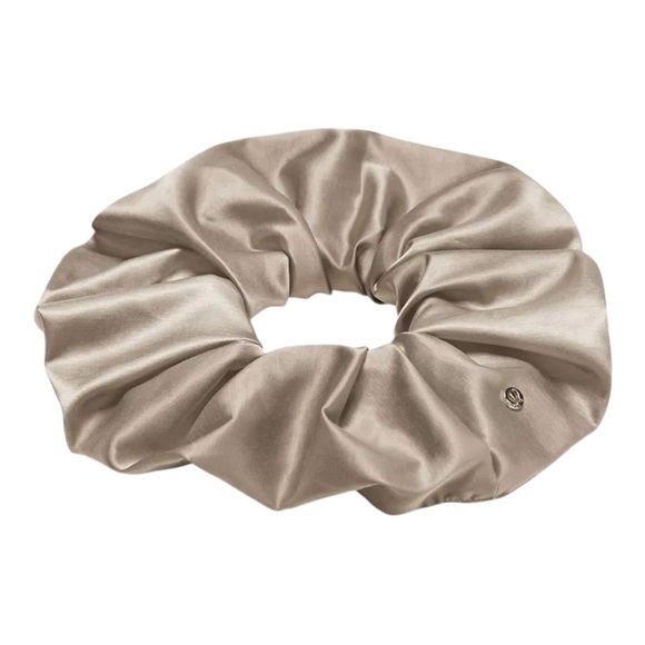 Lululemon Uplifting Oversized Satin Scrunchie Warm Ash Grey NWT Sold Out OS - Picture 2 of 6